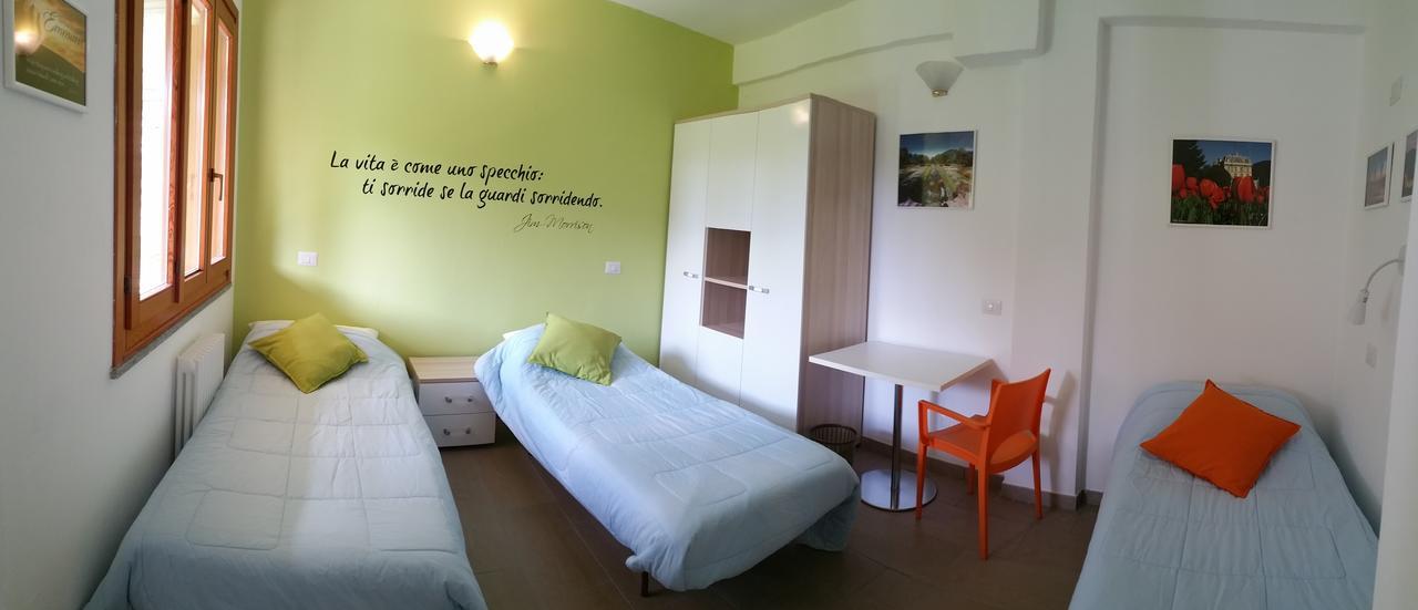 Ostello Casa Emmaus Maccagno Kültér fotó